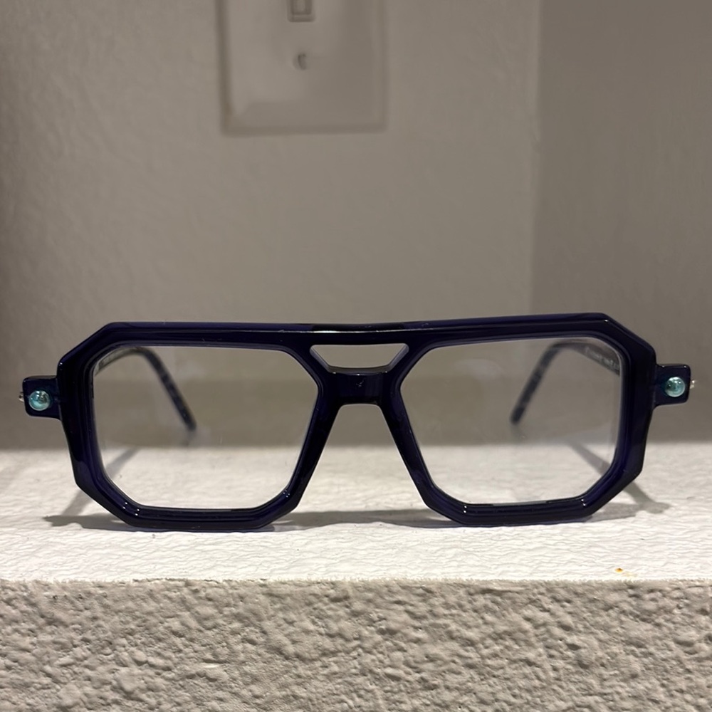 Kuboraum Stylish Geometric Blue Glasses